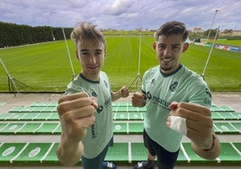 Javi Castro y JaviMontero, la parejade centrales del Racingque marca la diferenciaen Segunda.