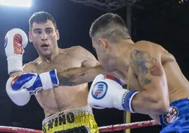 Sergio García, durante su combate con Ricardo Cabaña en abril de 2023.