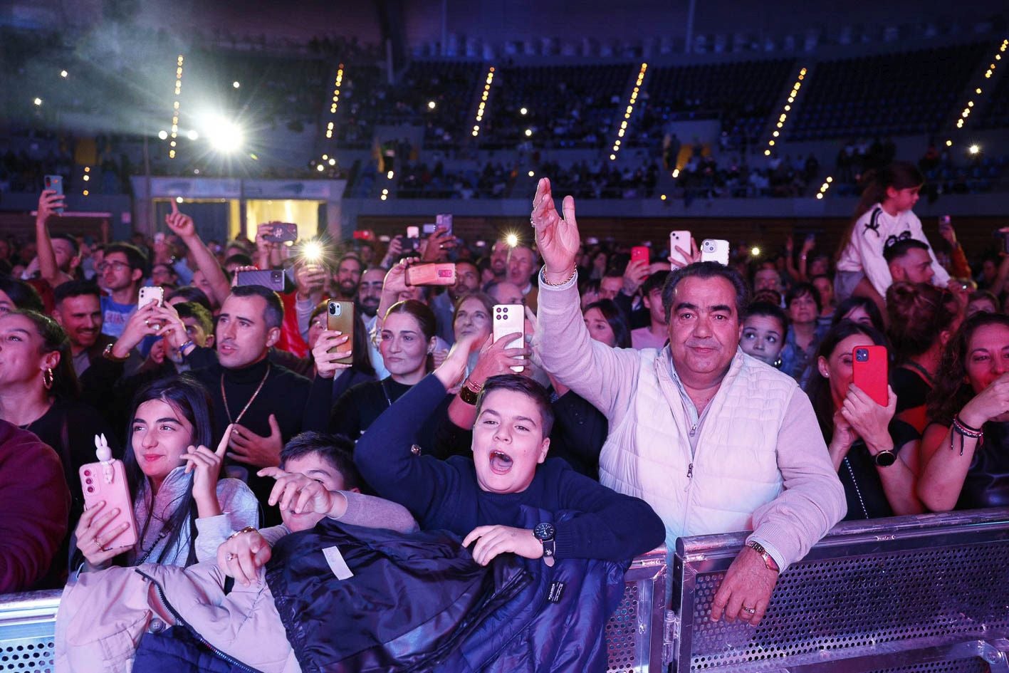 Un público de todas las edades disfrutó del concierto en Santander