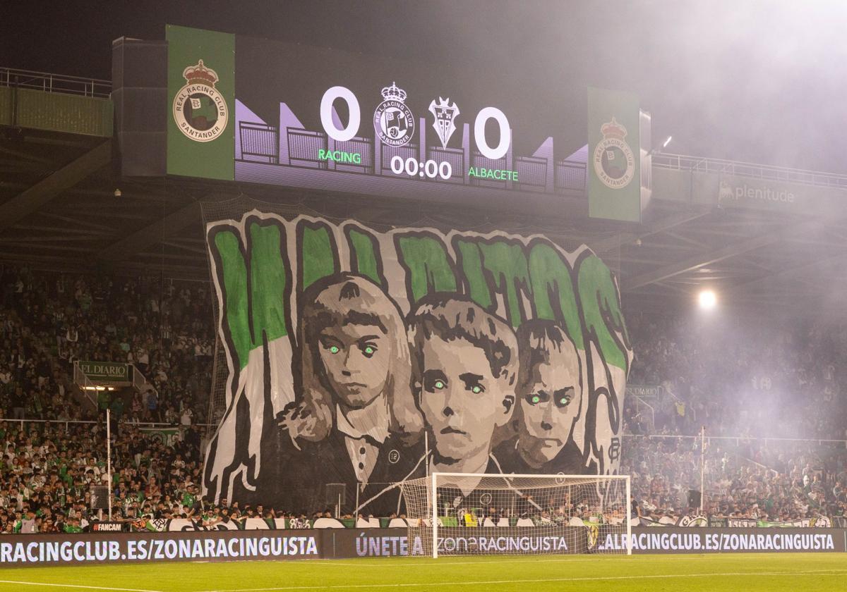 El tifo que se exhibió en los Campos de Sport ante el Albacete en la jornada 13 fue único en España, con iluminación, efectos de humo y música.