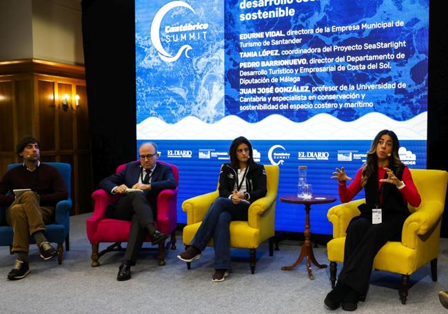 Juan J. González, Pedro Barrionuevo, Tania López y Edurne Vidal