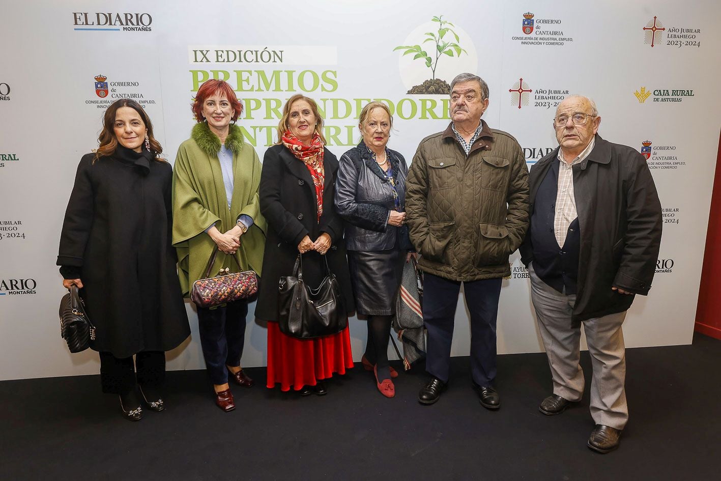 Cristina Velarde, María del Mar Bolado, Carolina Entrecanales, Carmen Vallejo, Manuel Rodríguez y Luis Ruivega.