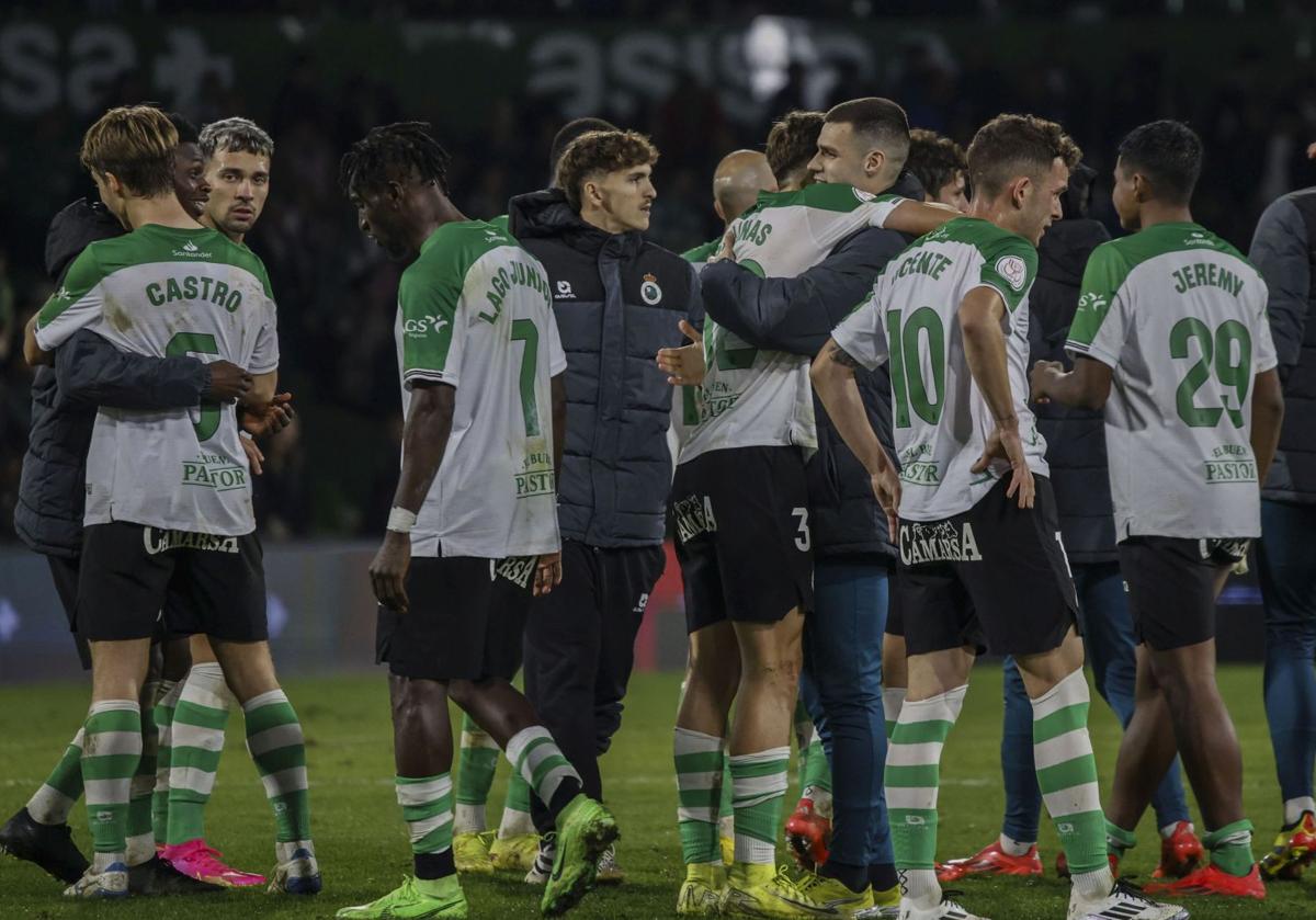 El Racing celebra su clasificación copera.