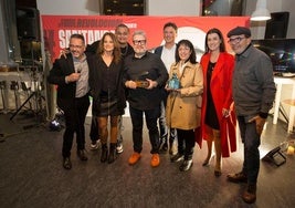 Los galardonados con el Bocarte de Plata, Alberto Chicote, Anna Terés y Elías Dosunmu, junto a autoridades y organizadores.