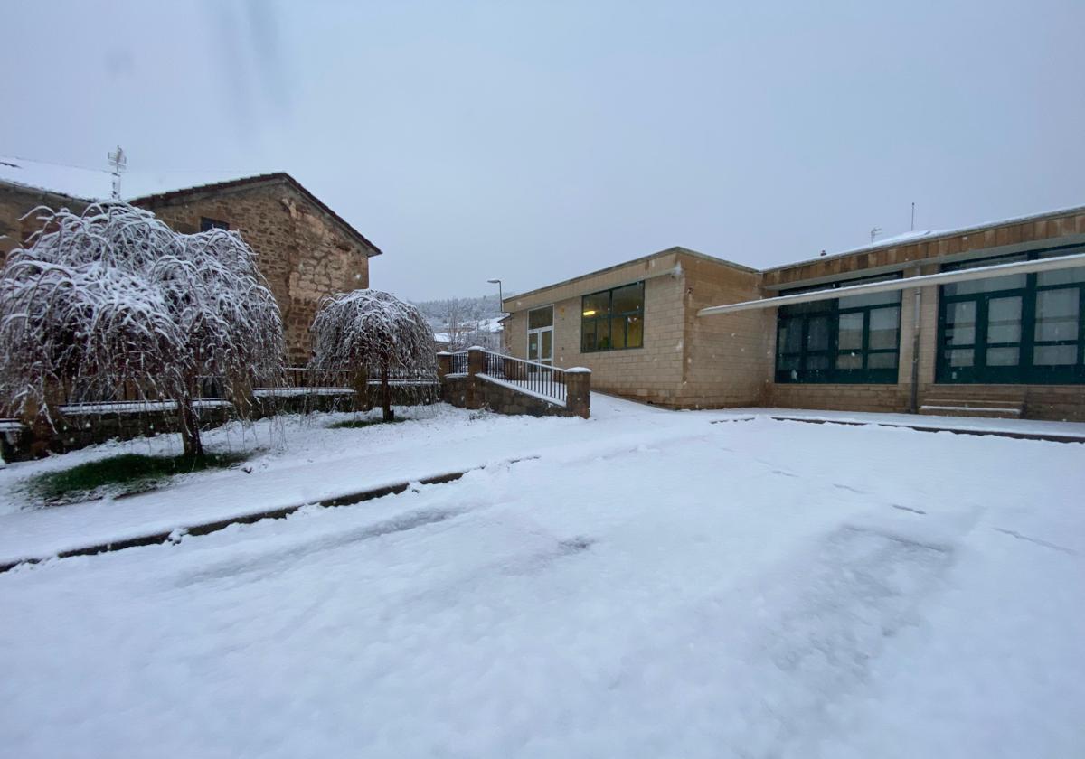 Pueblos &#039;de Navidad&#039; bajo la nieve en Cantabria