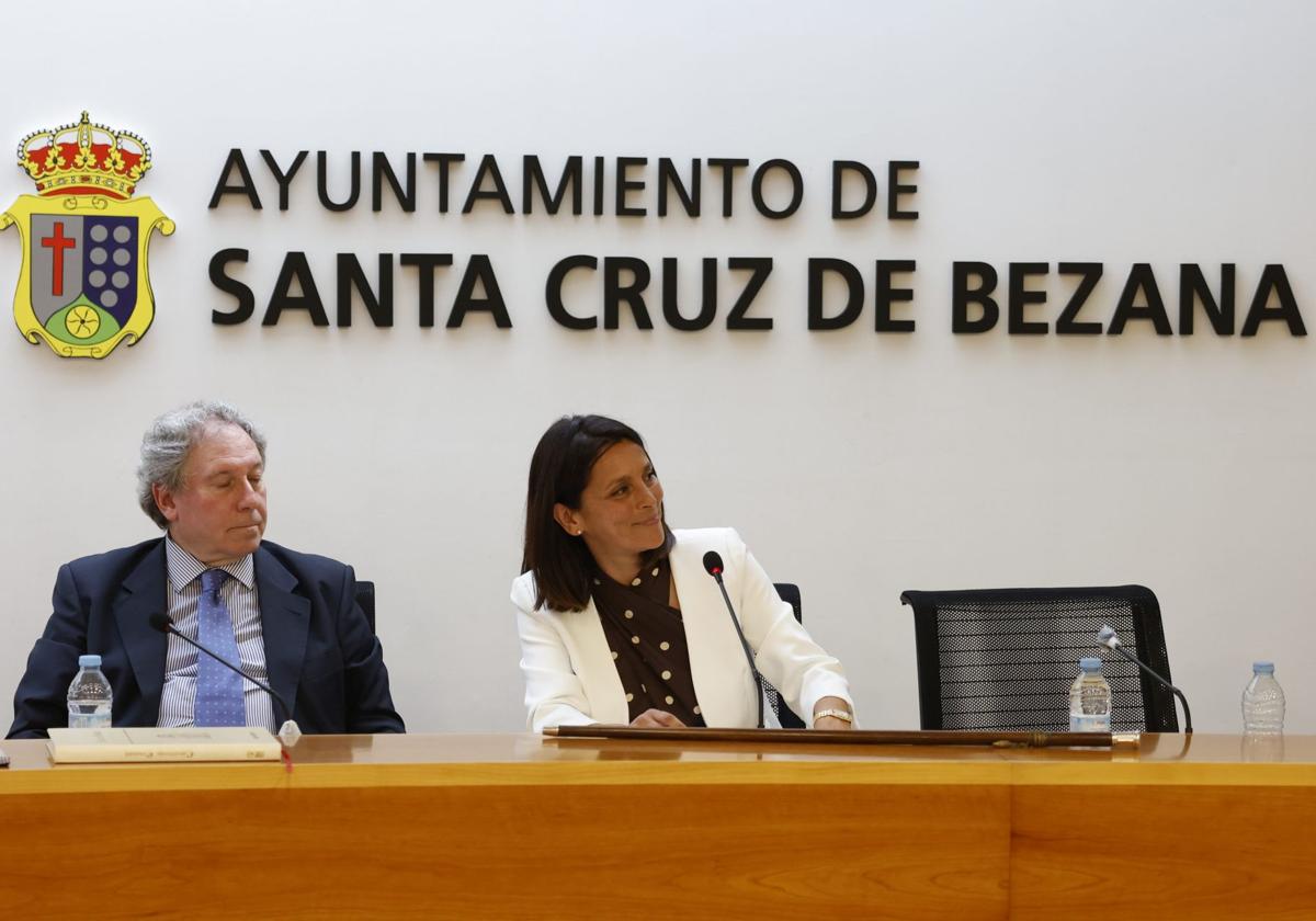 La alcaldesa de Bezana, Carmen Pérez (PP), asumirá más competencias tras la renuncia de dos concejales a sus dedicaciones absolutas