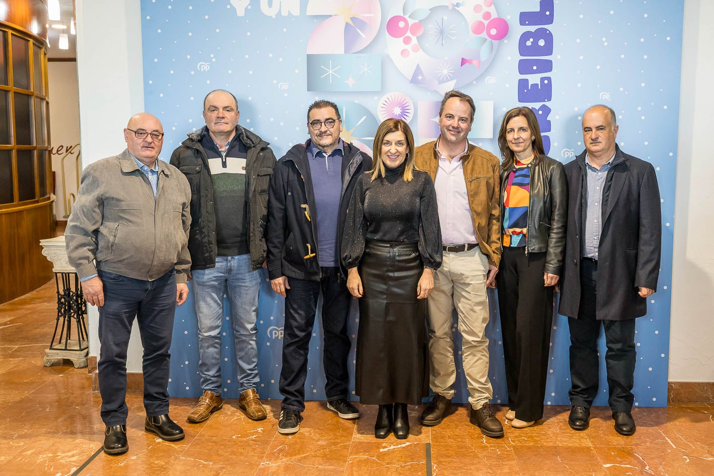 Rafael Gutiérrez, Rafa Fernández, Mariano Ibaizábal, María José Sáenz de Buruaga, Carlos Elizondo, Loli Sainz y Rubén Pardo.