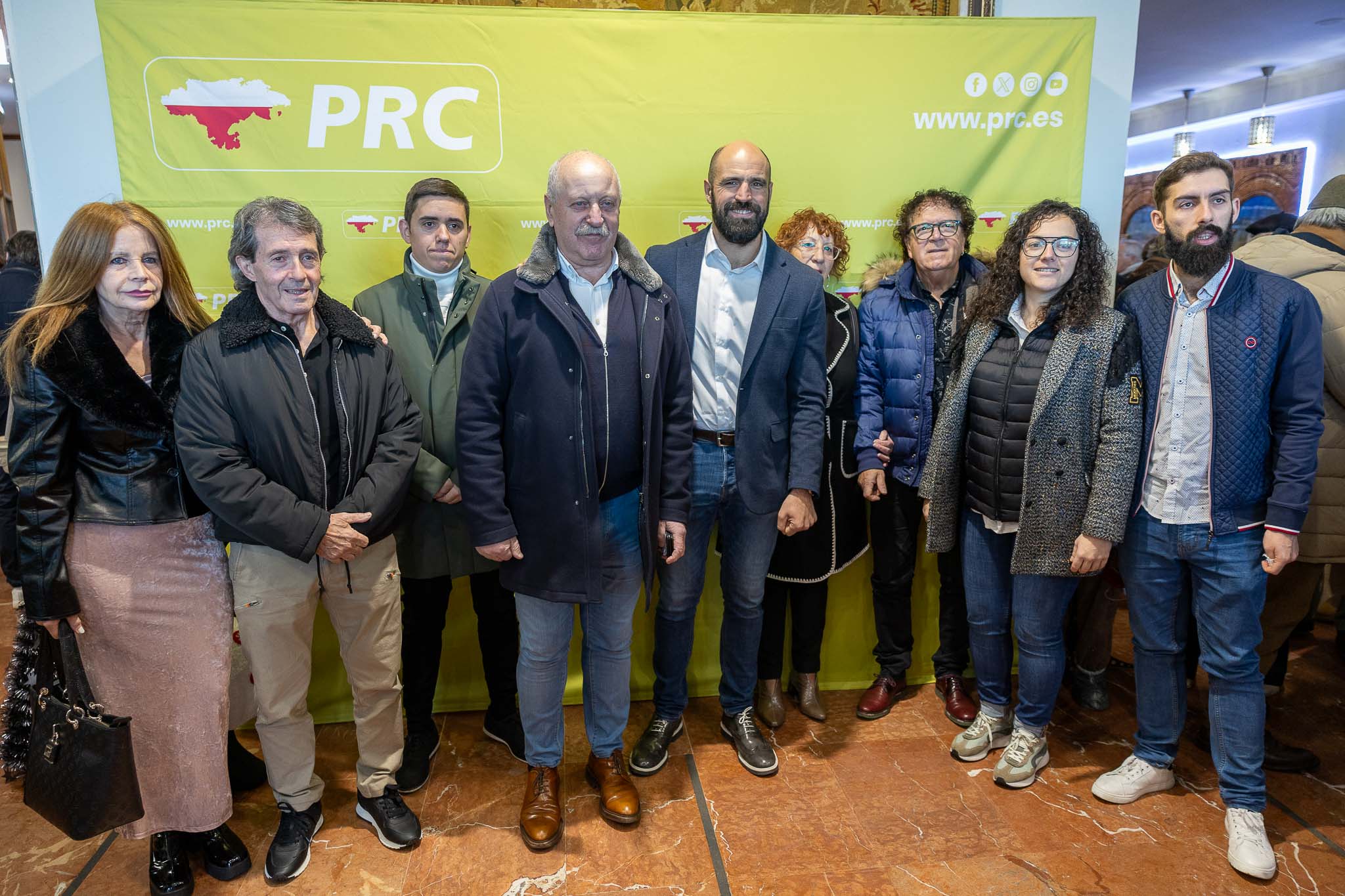 Pilar Dorado, Alberto Ramírez, Borja Ortega, José Miguel Barrio, Daniel Santos, Amapola del Río, Tomás Gutiérrez, Celia Gómez y Héctor Sosa.