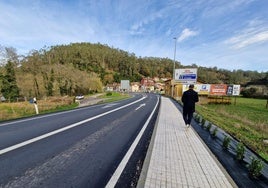 Las obras han incluido la construcción de una acera.