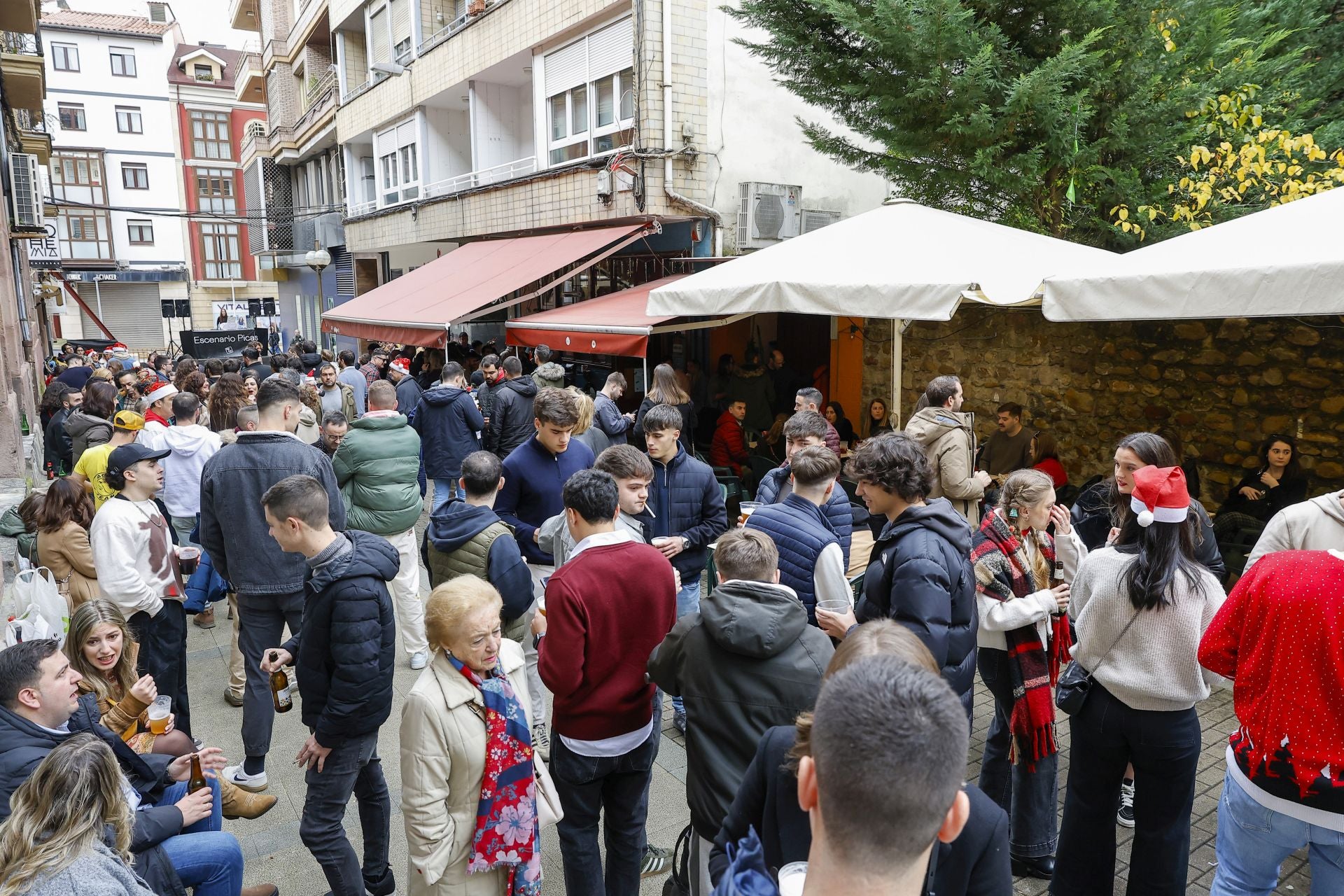 El bar Las Picas está de moda y registró un nuevo lleno.