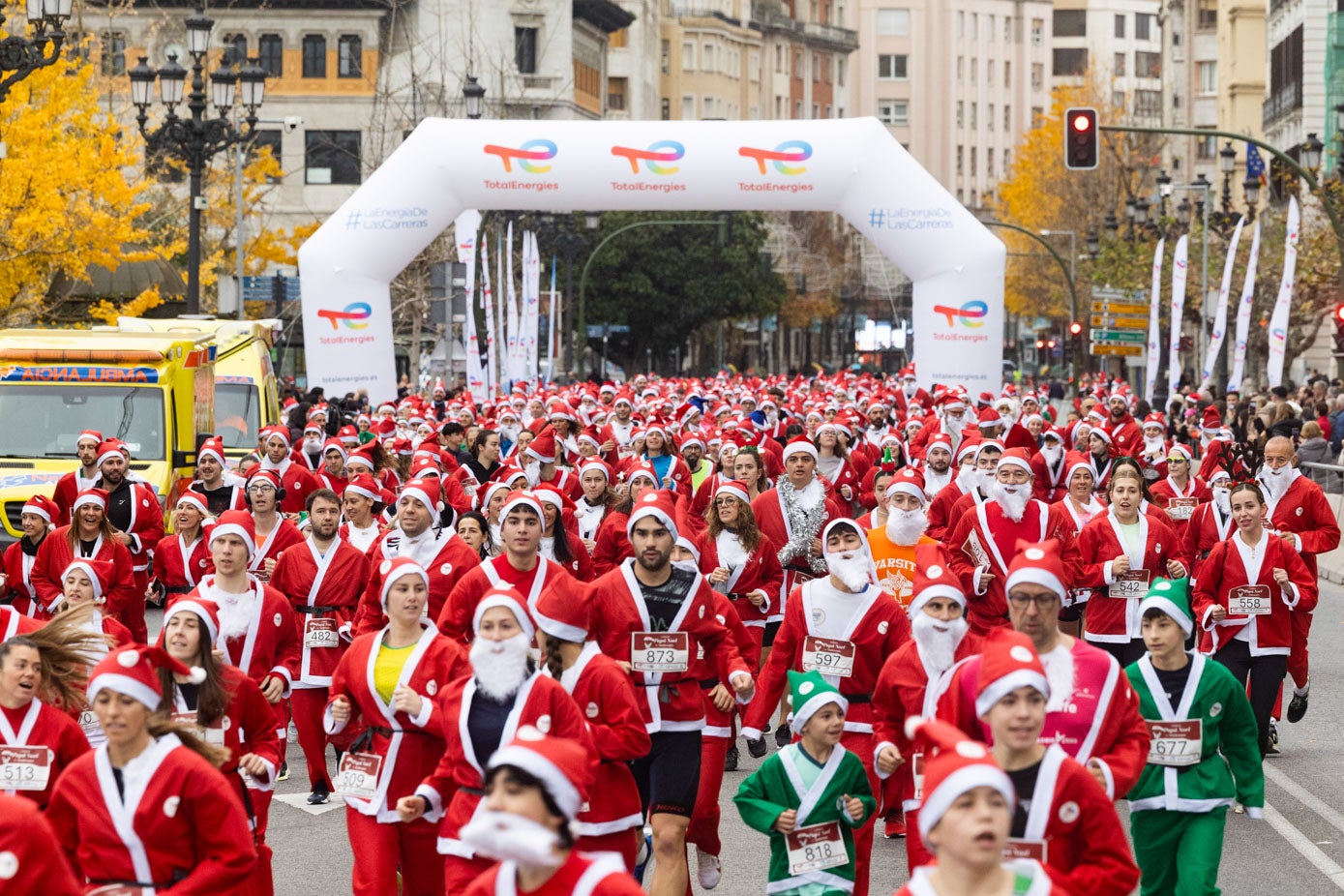 Búscate en la carrera de Papá Noel de Santander