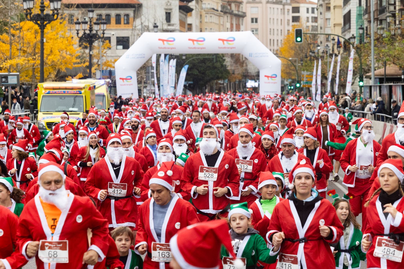 Búscate en la carrera de Papá Noel de Santander