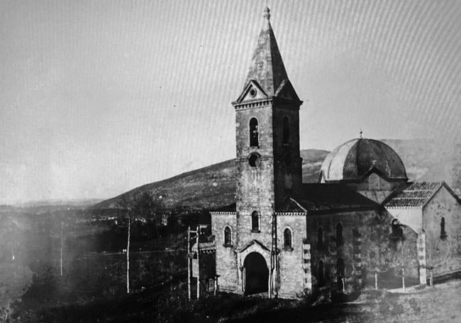 Estado original de la iglesia de Obregón a comienzos del siglo pasado.