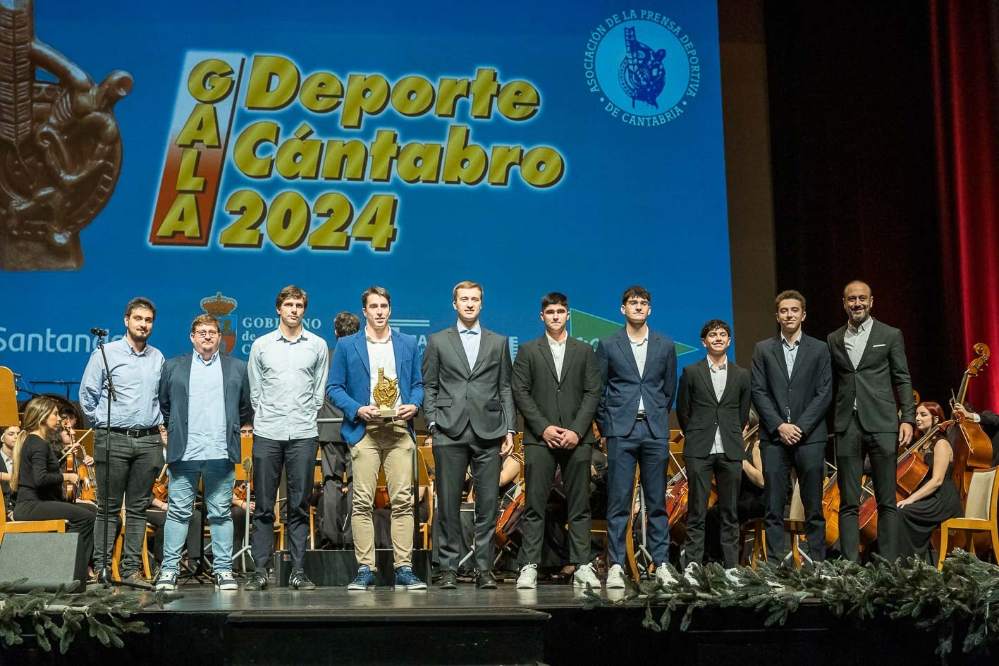 Representantes del Bathco Torrelavega, conjunto que recibió la distinción como Equipo del Año.