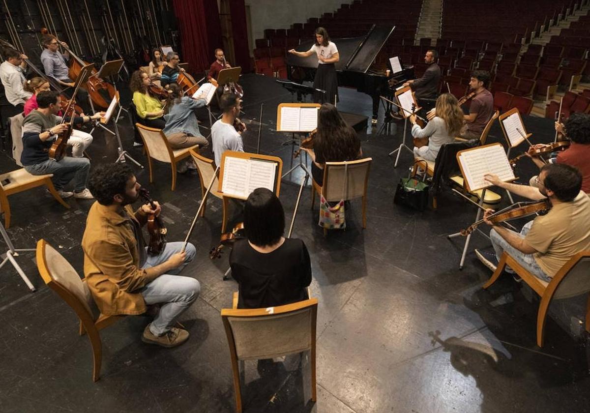 La Oscan ha sido la orquesta elegida para interpretar el concierto.