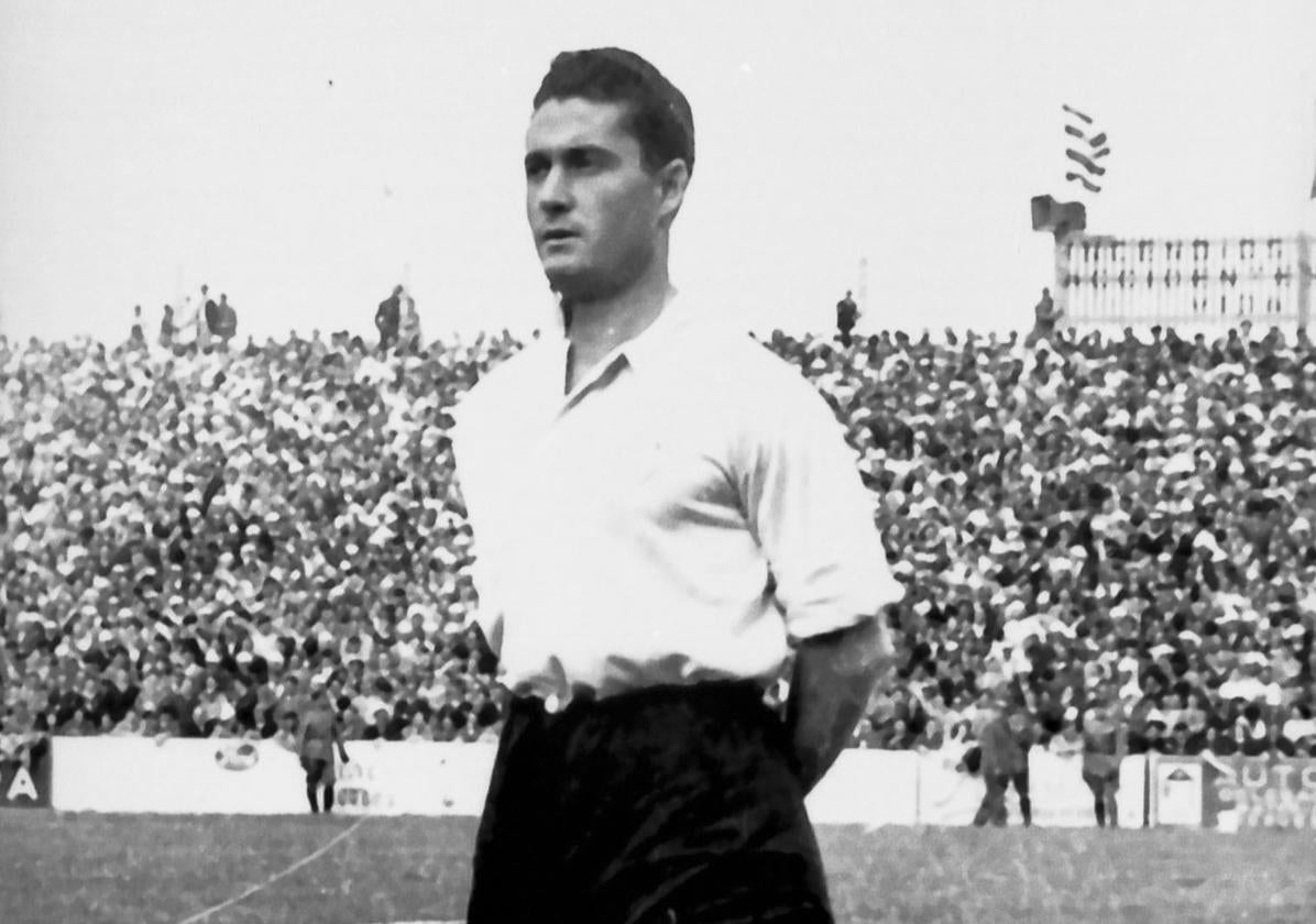 Francisco Canovas, en un partido con el Racing.