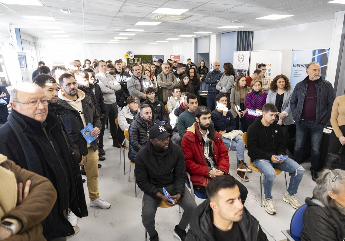 Los asistentes, este martes, durante la presentación de la I Feria de Empleo del Sector Naval.