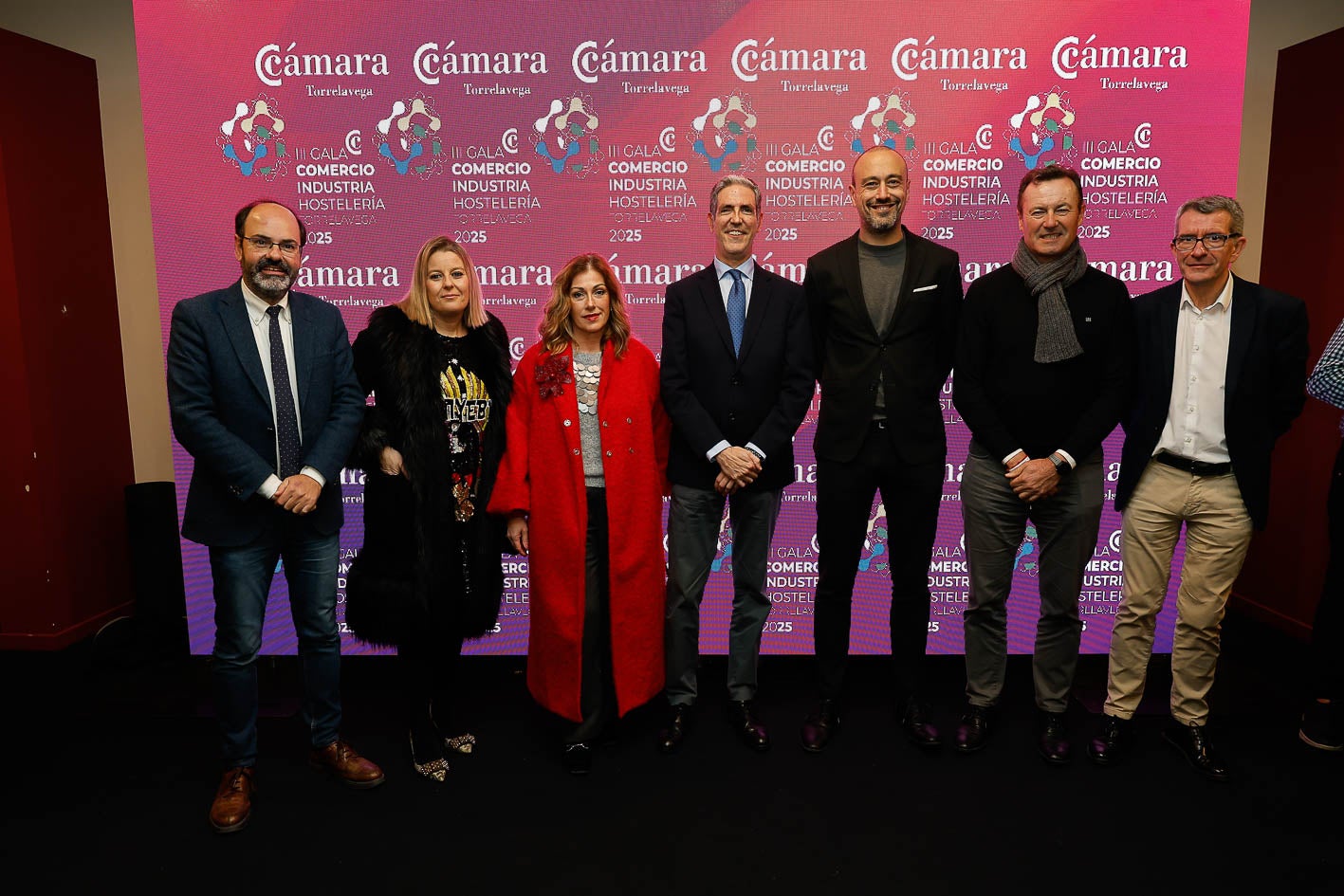 José Luis Urraca, Cristina García, Rosa Díaz, Carlos Augusto Carrasco, Javier López, Guillermo Blanco y Pedro Pérez. 