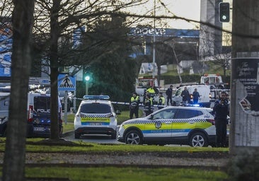 Muere una mujer en la S-20 arrollada en la acera por un conductor que huía de un accidente