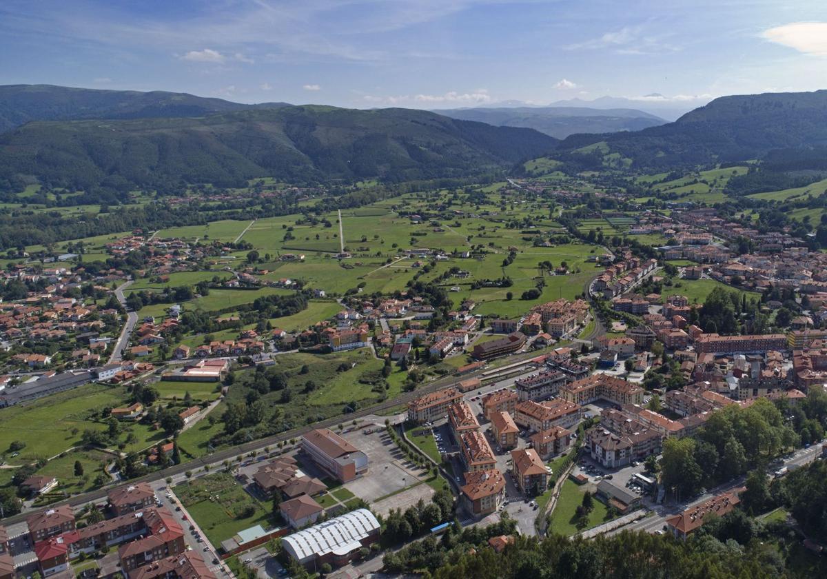 Imagen aérea de Cabezón de la Sal