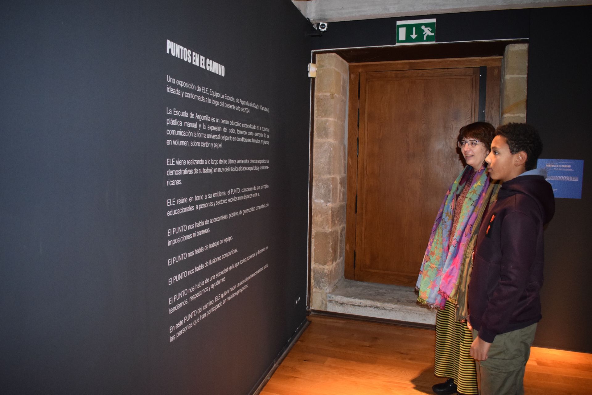 ELE viene realizando a lo largo de los últimos quince años diversas exposiciones en torno a su emblema, 'el punto'.