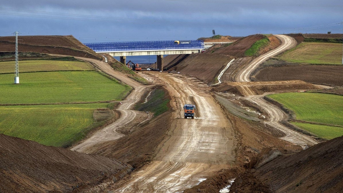 La alta velocidad a Cantabria se atasca en tierras palentinas