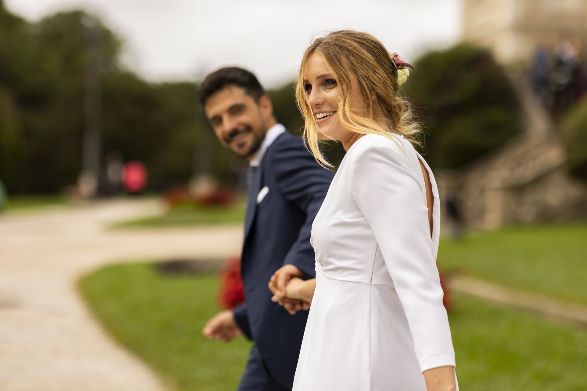 Ana Wels y Fabio Naboni se dieron el 'sí quiero' el 14 de octubre en el Palacio de la Magdalena, en un día lluvioso que finalmente les dio tregua para lucirse en las fotos.