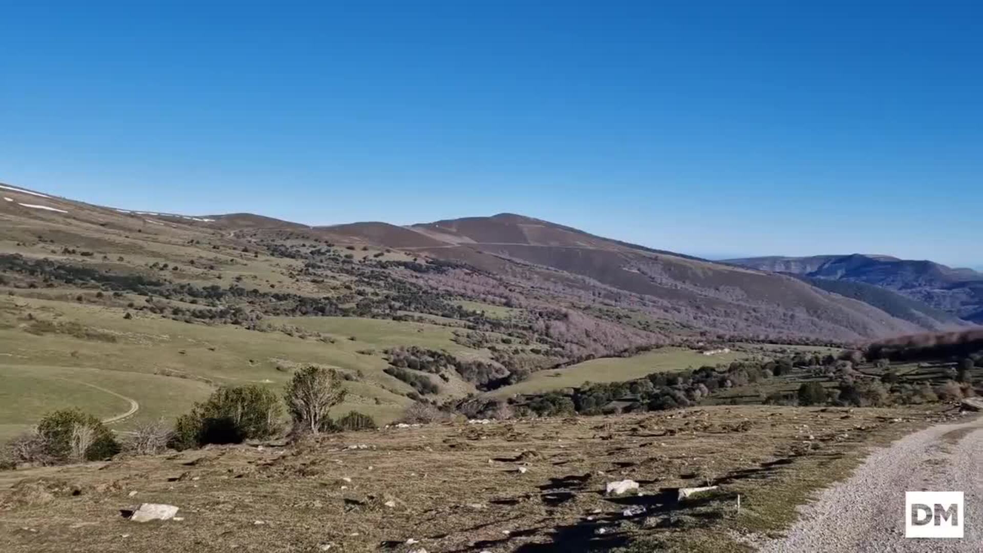 El camino que custodia un castillo