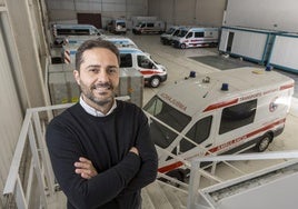 Antonio Moreno, en la base de Diavida en el polígono de Trascueto, en Camargo.