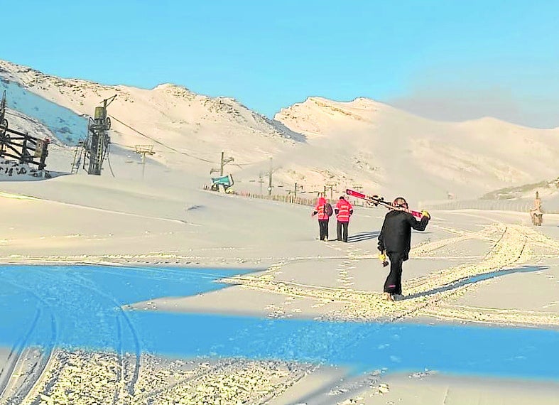 La estación de Alto Campoo cubierta estos días de nieve.