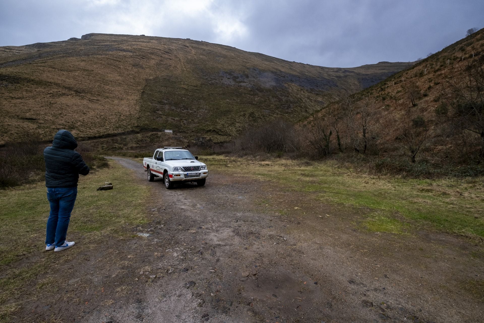 Espacio en el que se situará la base inferior del teleférico. De frente se ubicarán las dos torres intermedias previstas en el itinerario de las cabinas.