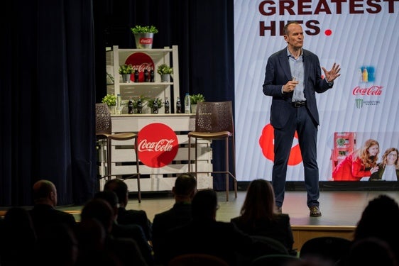 Gabriel Herrera, Director de Operaciones Área Norte en Coca-Cola Europacific Partners en un momento del encuentro