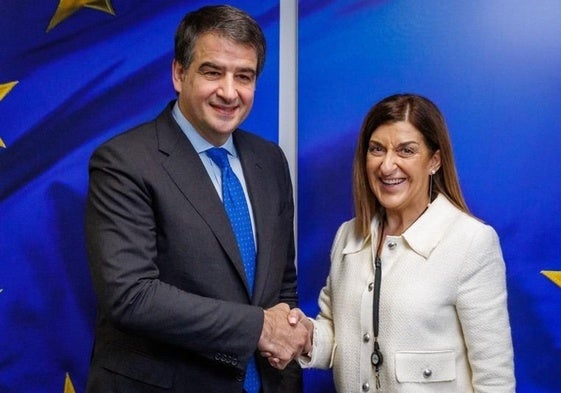 Buruaga, junto al vicepresidente ejecutivo de la Comisión Europea, Raffaelle Fitto.