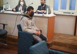 El condenado, Luis Echevarría, durante el juicio celebrado en la Audiencia Provincial.