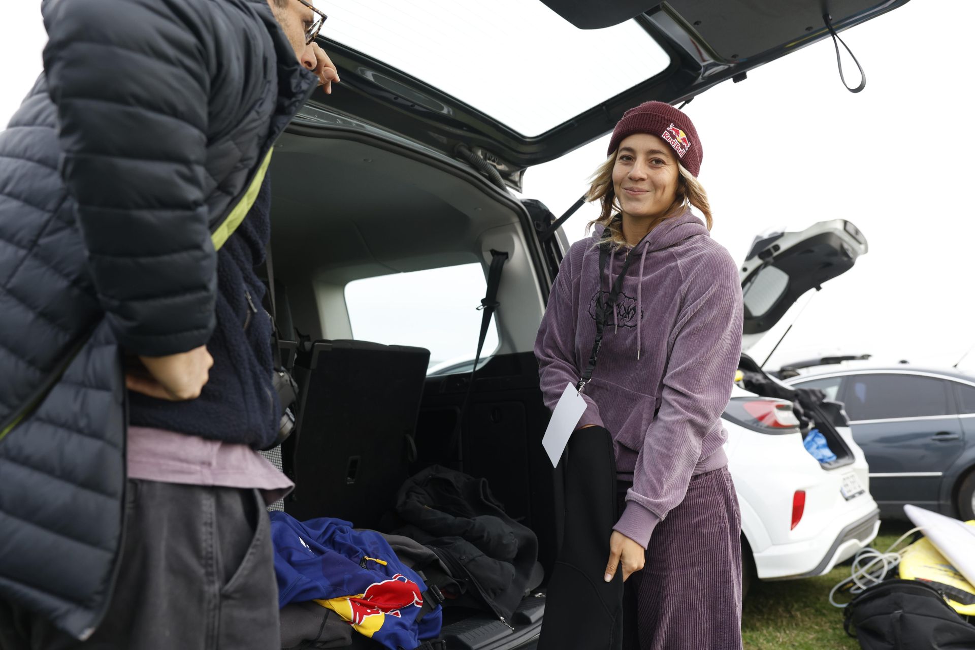 Laura Coviella, antes de echarse al agua.