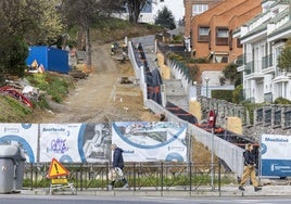 Estado, ayer, de los trabajos del itinerario mecánico que conectará Valdecilla y Cardernal Herrera Oria.