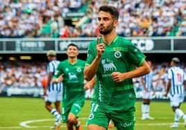 Andrés Martín celebra un gol con el Racing
