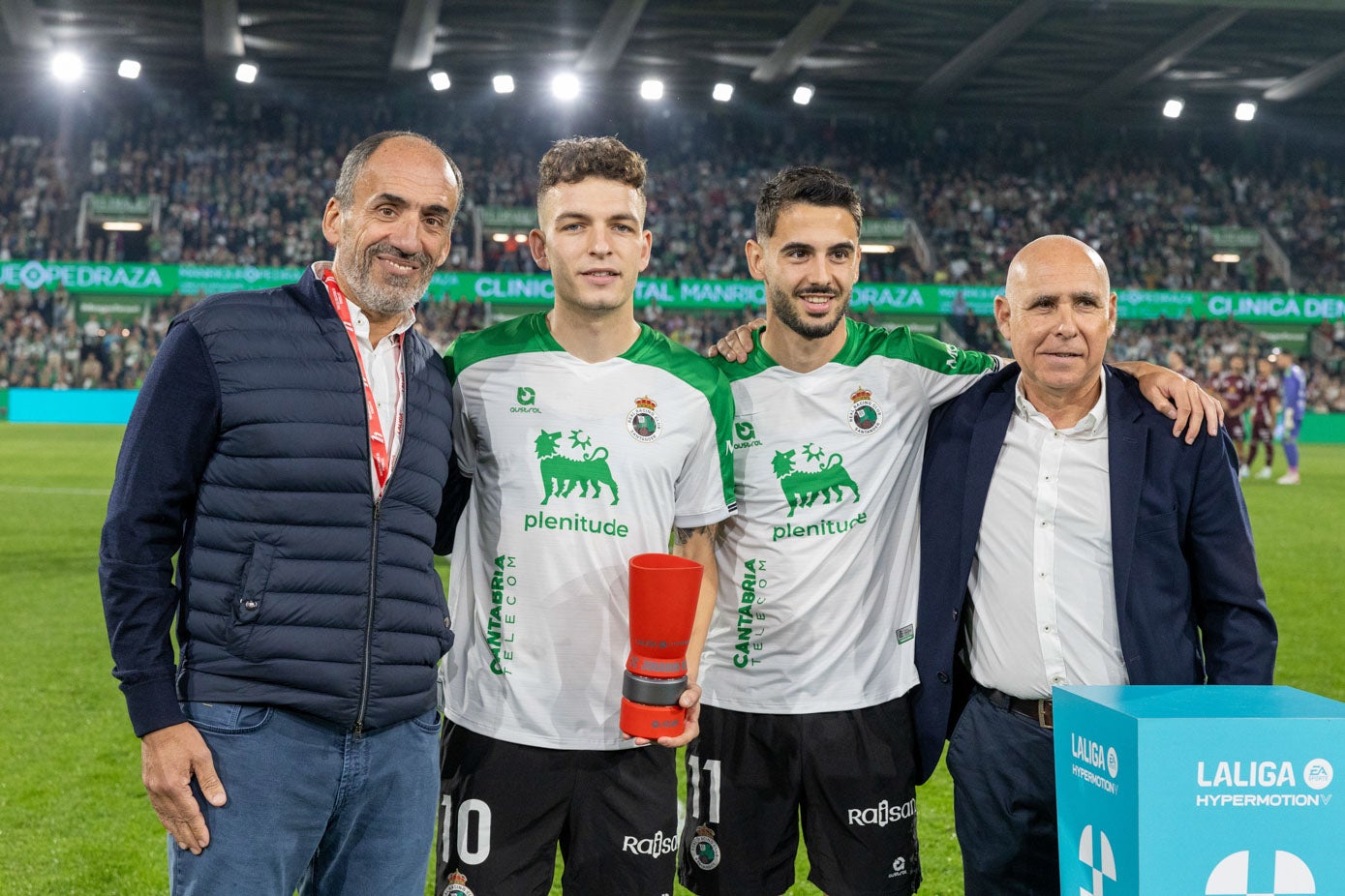 Sebastián Ceria, Íñigo Vicente, Andrés Martín y Manolo Higuera, antes de que arrancase el partido ante el Albacete 