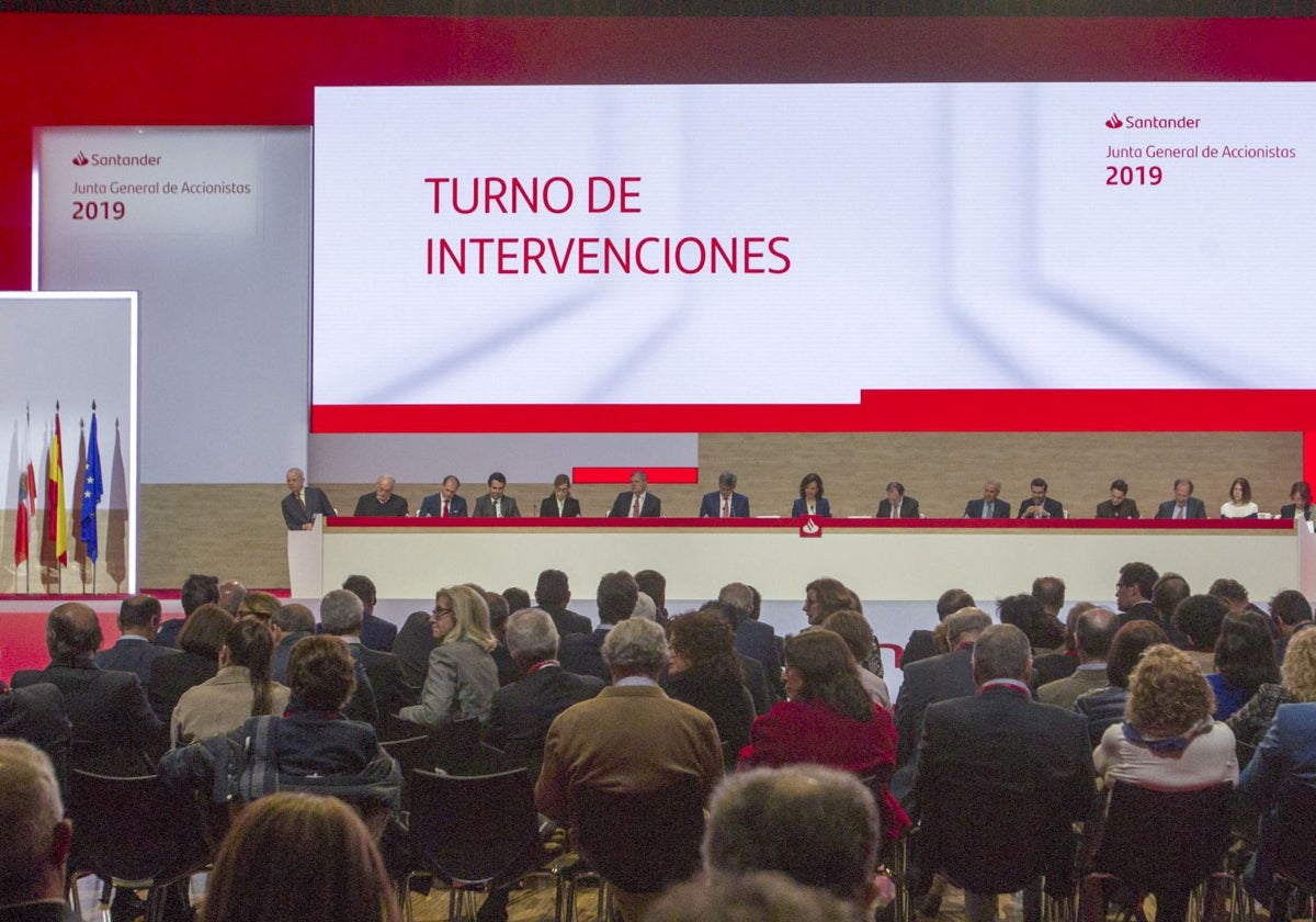 Junta de Accionistas celebrada en el Palacio de Exposiciones de Santander, en 2019.