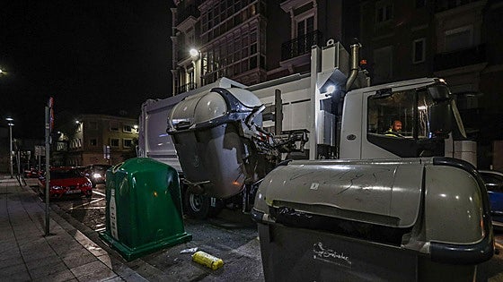 Las cinco grandes empresas nacionales de las basuras pujan por el mega contrato de Santander