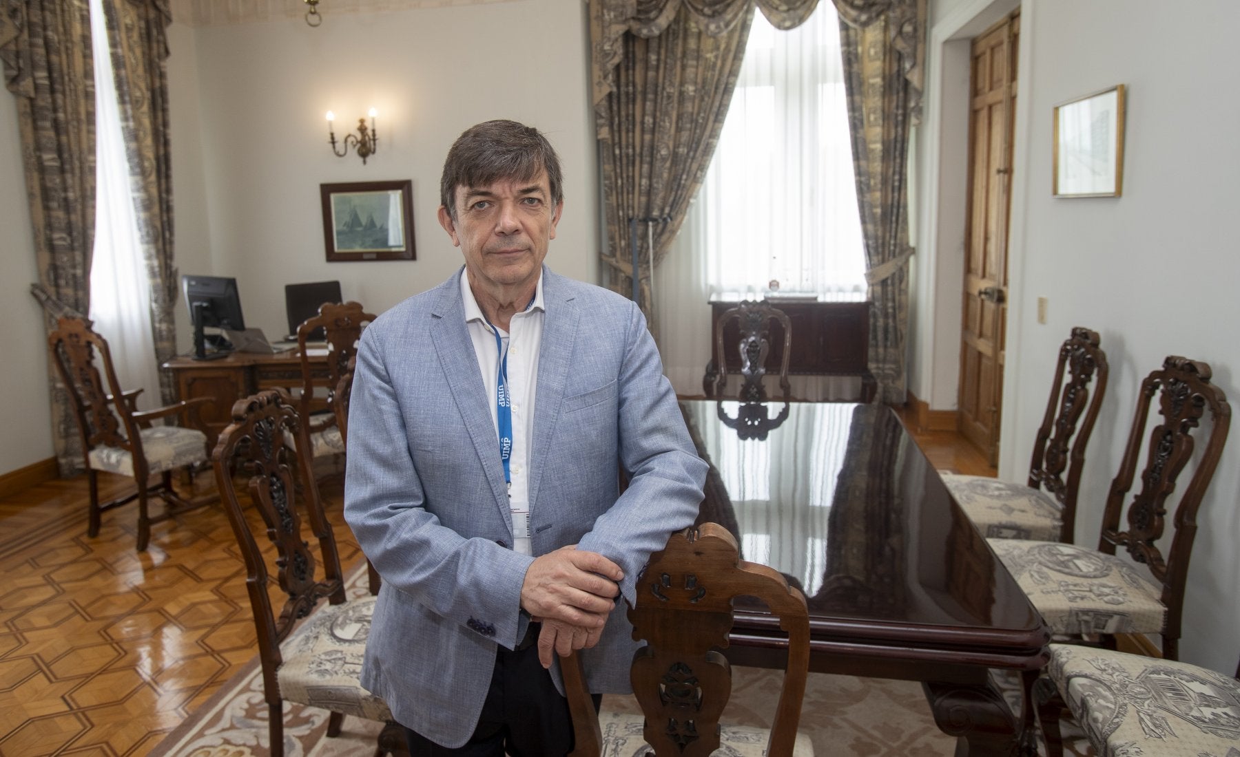 Carlos Andradas, rector de la Universidad Internacional Menéndez Pelayo, en un retrato tomado en su despacho del Palacio de la Magdalena.