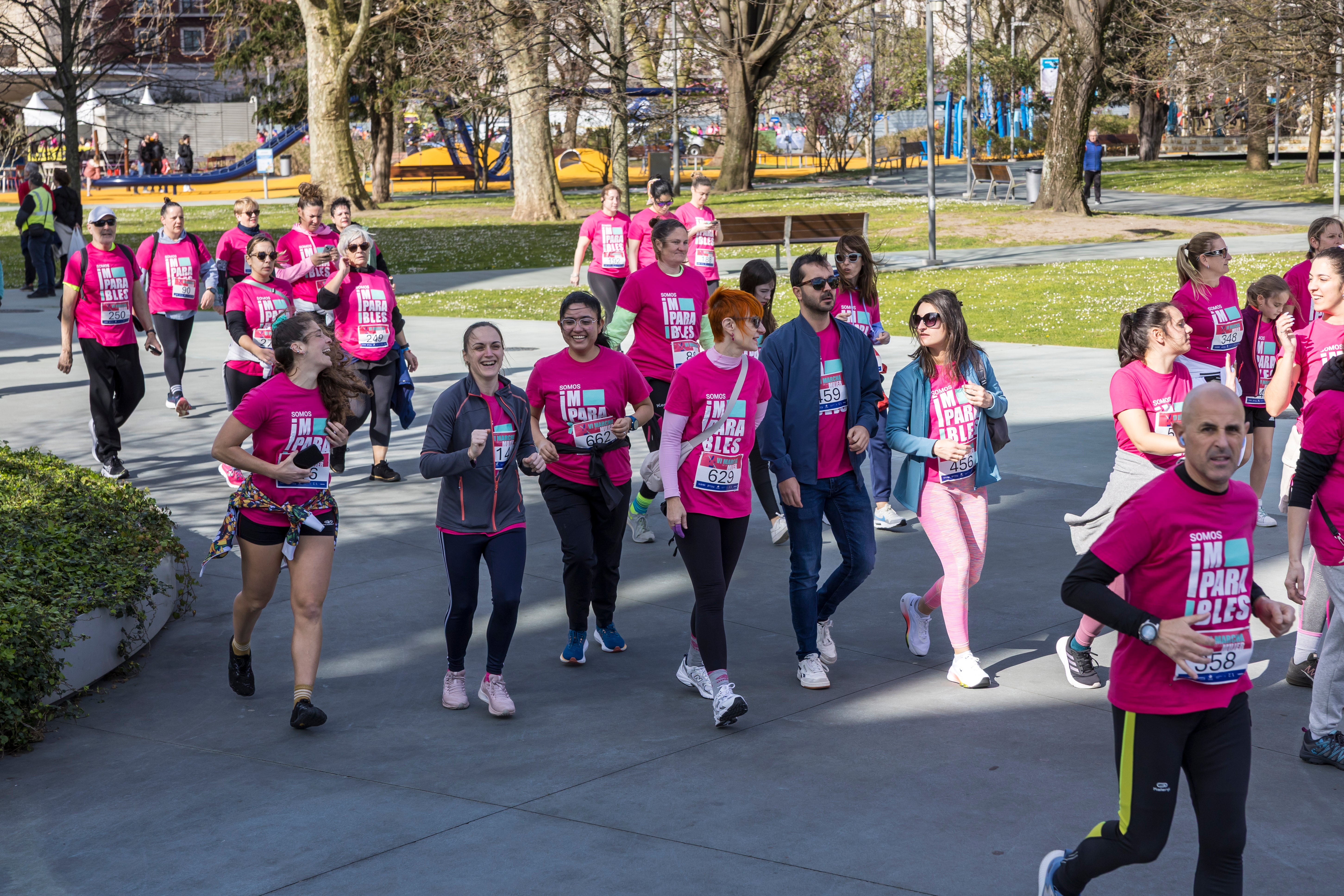 La carrera de la mujer de El Diario Montañés, en imágenes