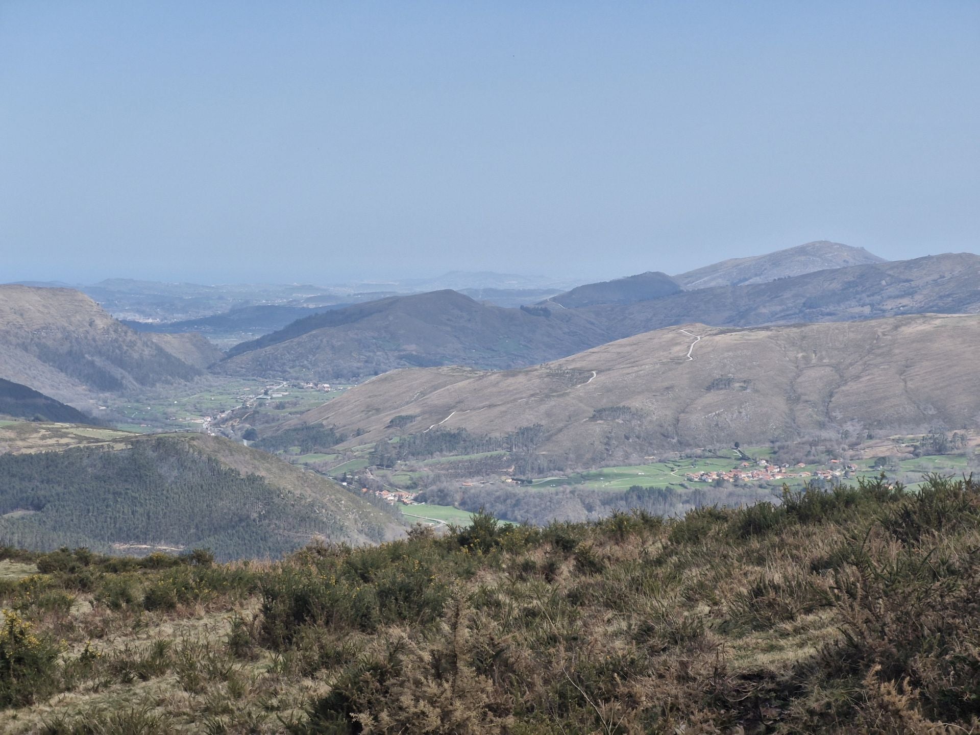 Las vistas de Cabuérniga, Ruente y otros municipios cercanos son impresionantes.