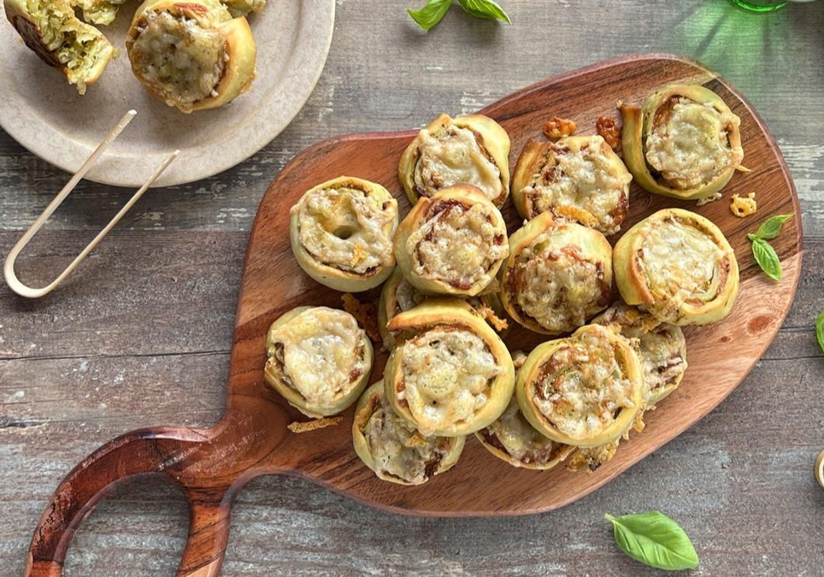 Unas originales mini-pizzas de pesto.