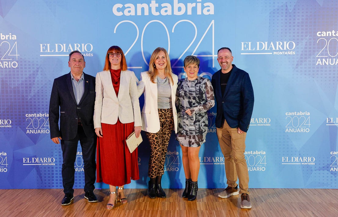 Santi Flor, Celia Macho Balbás, Montse Abascal, Patricia Pérez y Fernando Flor.