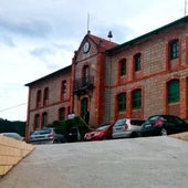 Antiguas escuelas de Otañes