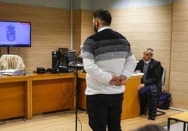 La jueza obligó a fotografiar al acusado de espaldas para preservar su intimidad.