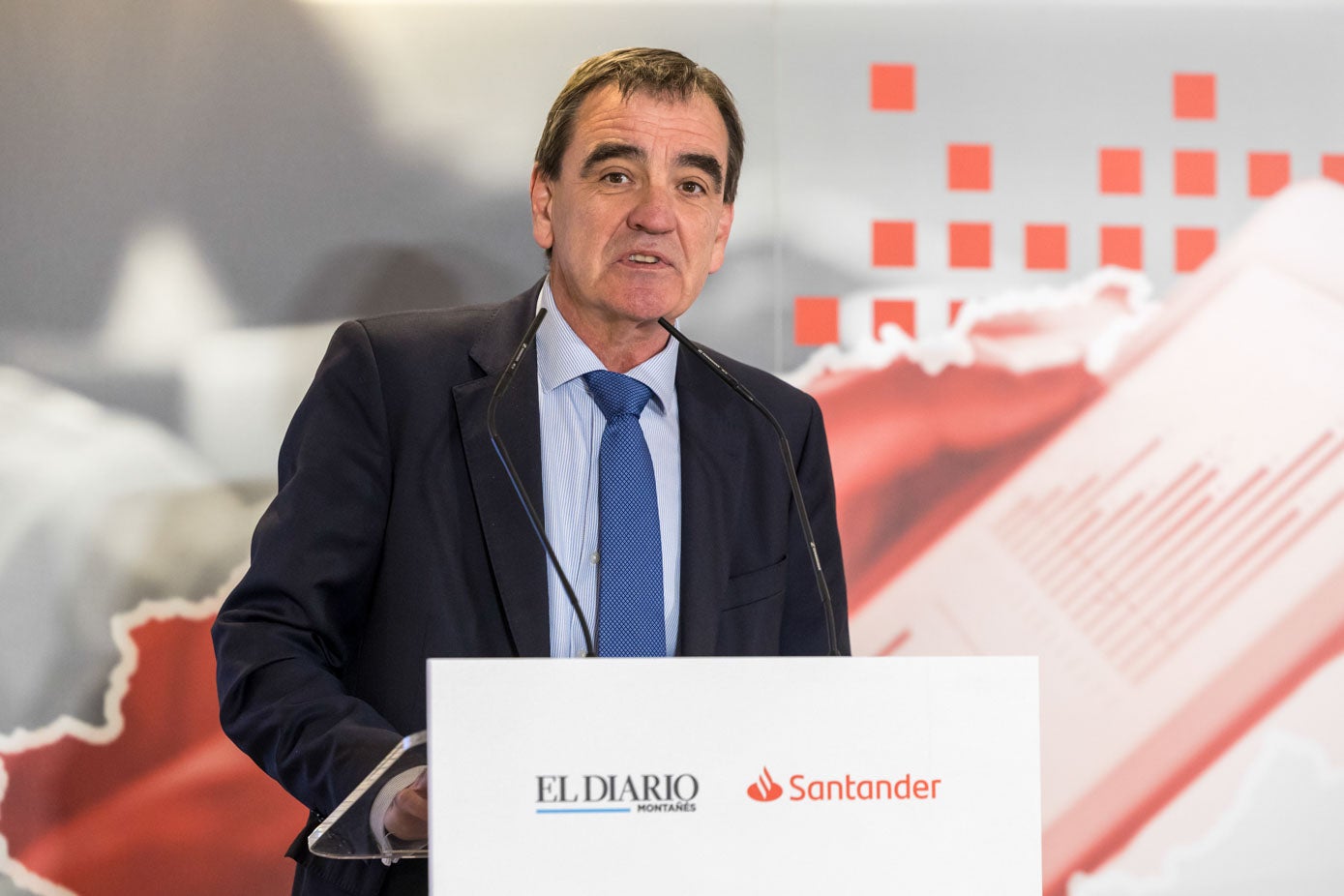 Ignacio Pérez, director general de El Diario Montañés, durante su intervención.