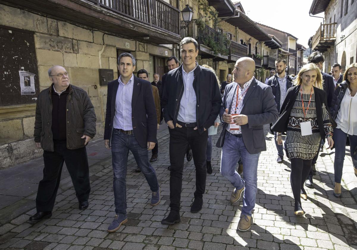 La trayectoria política de Agustín Molleda, en imágenes