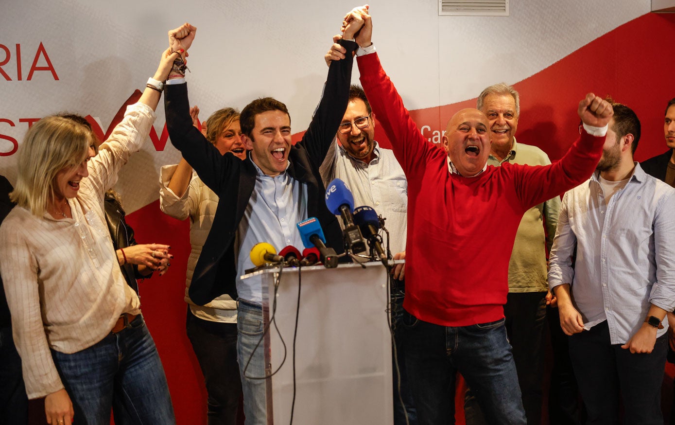 Celebración de la victoria en las primarias que enfrentaron a Casares y Zuloaga el pasado febrero.